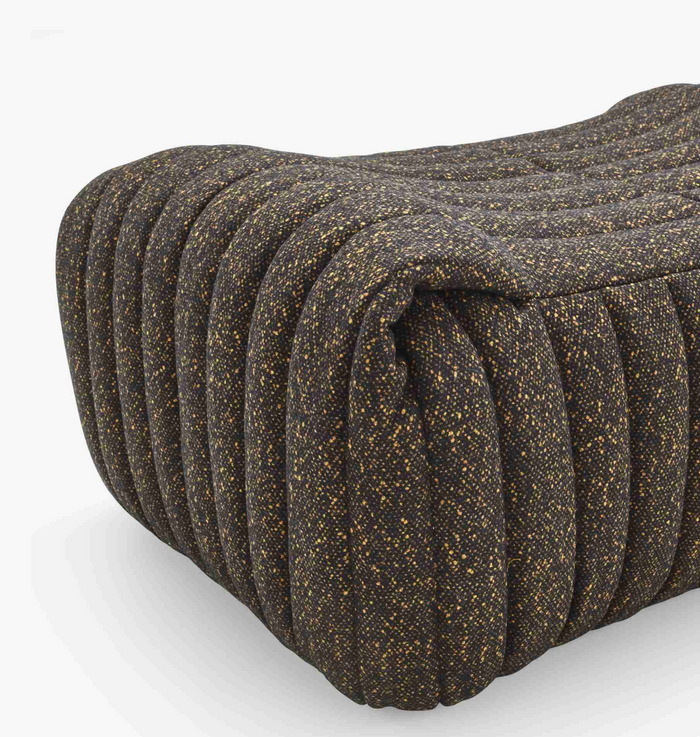 Sandra Footstool, Vidar