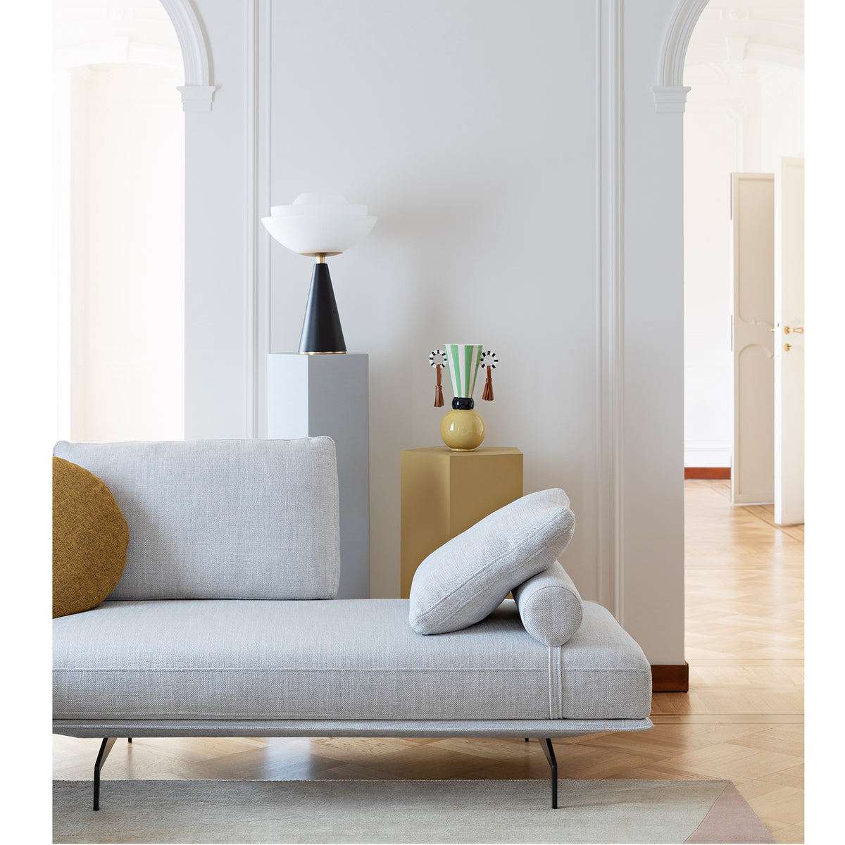 Avant-Après Sofa, Creta