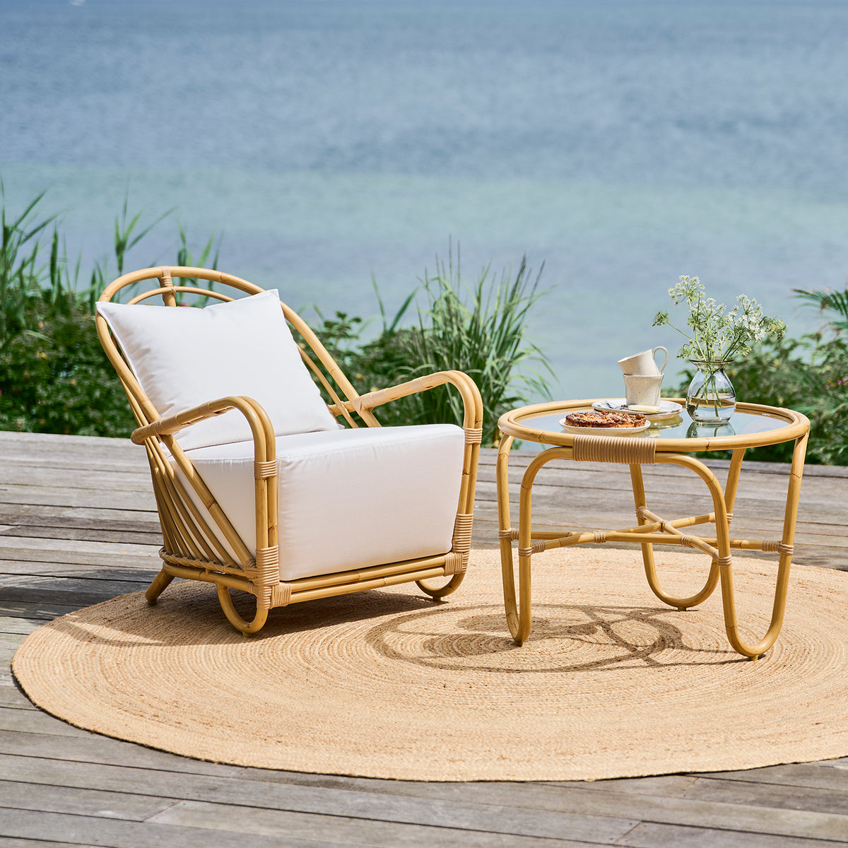 Charlottenborg Outdoor Lounge Chair, Alu Rattan