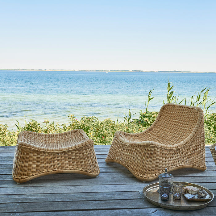 Chill Outdoor Lounge Chair