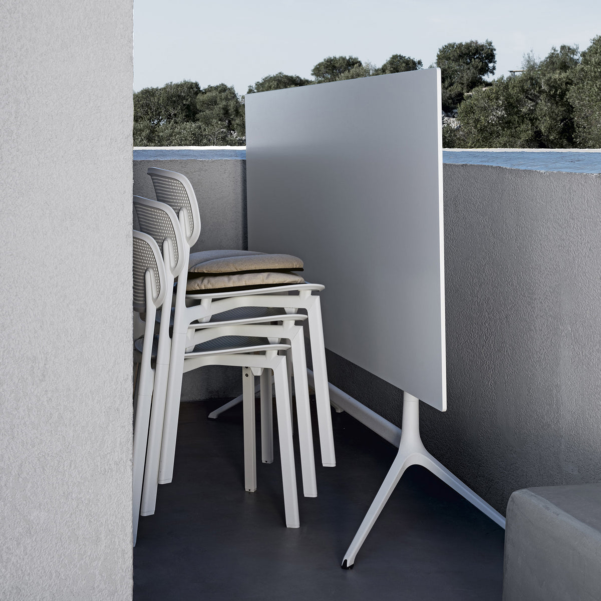 Elephant Folding Table