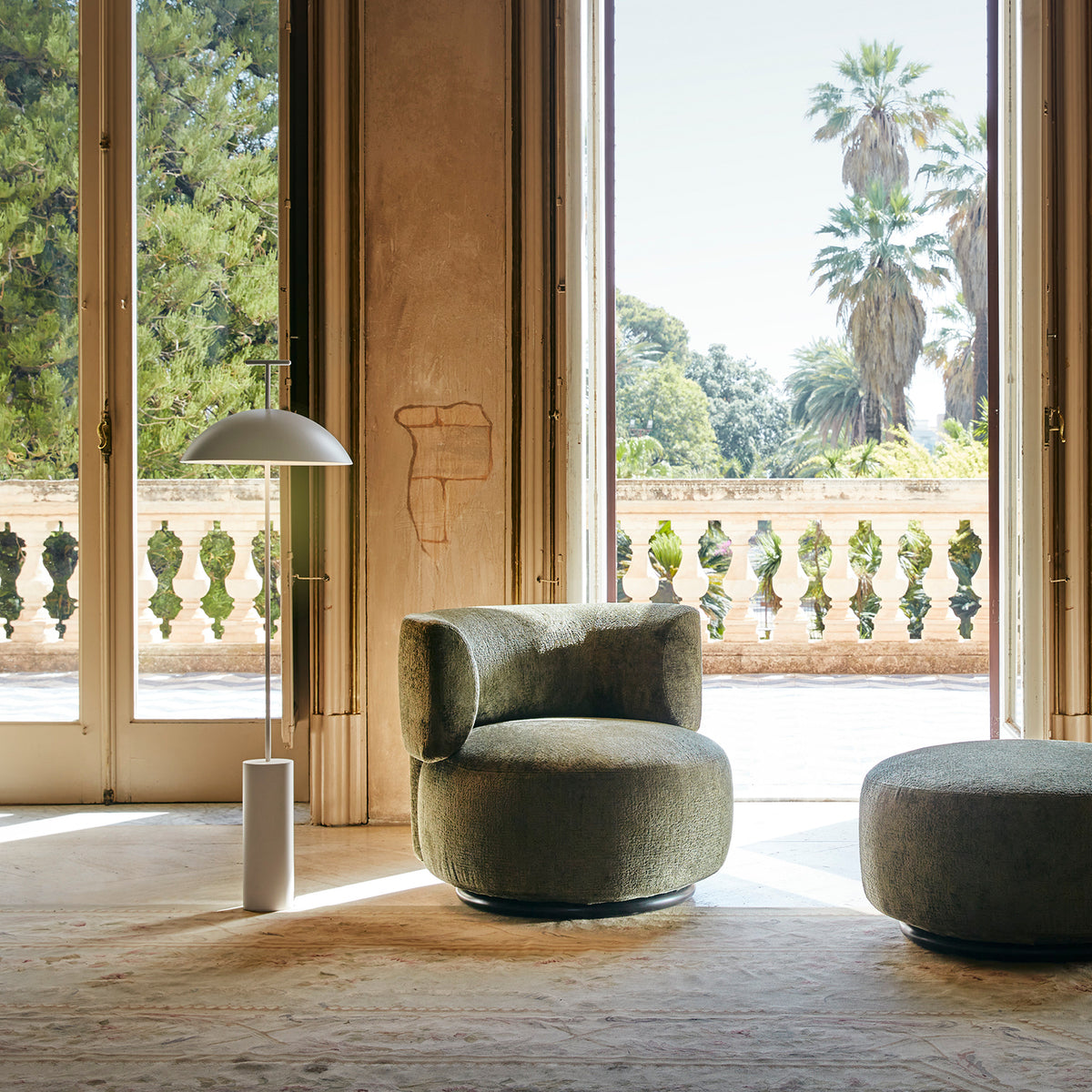 Geen–A Floor Lamp - Kartell