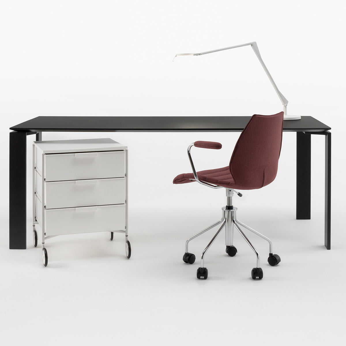 Maui Soft Swivel Armchair, Noma - Kartell