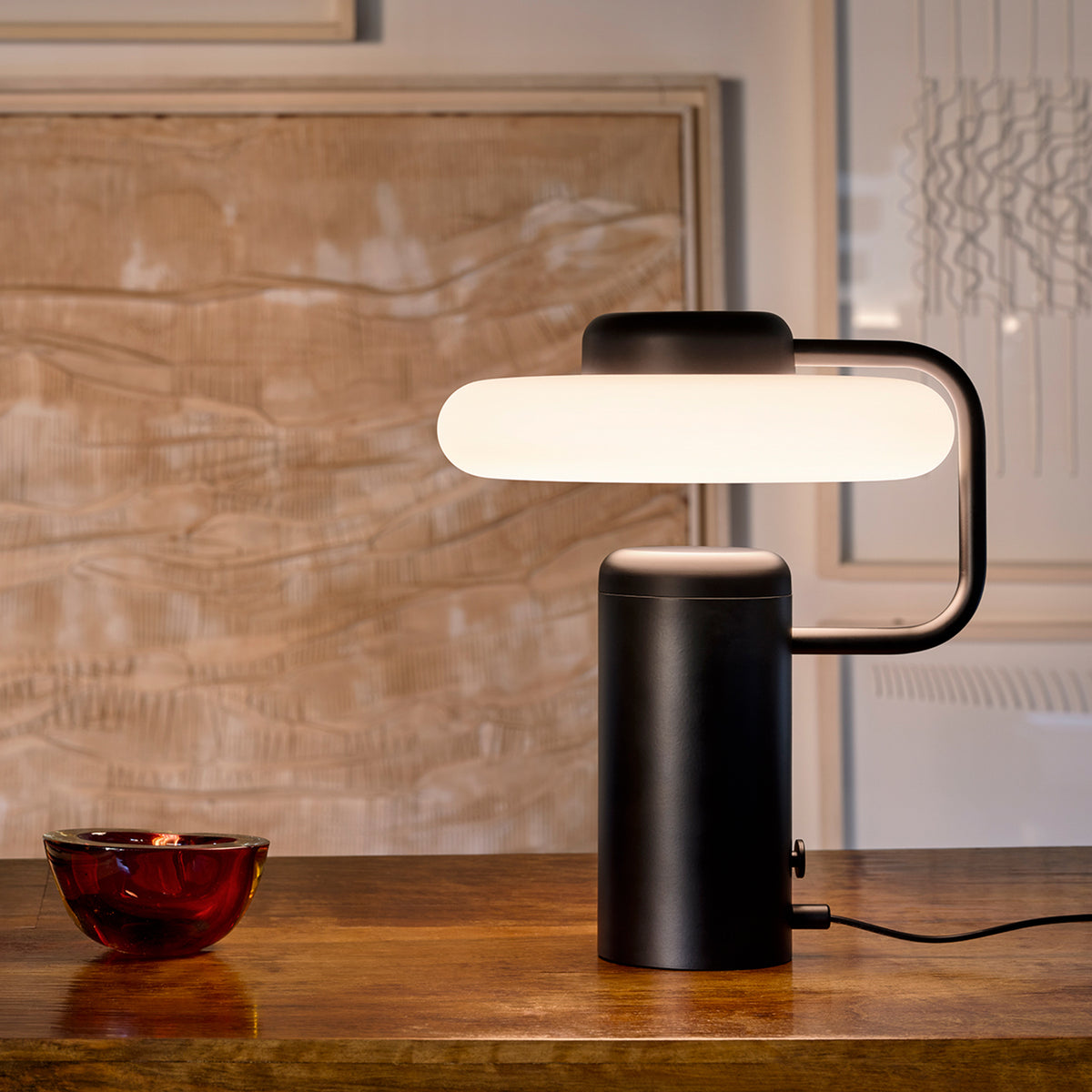 Tratto Table Lamp