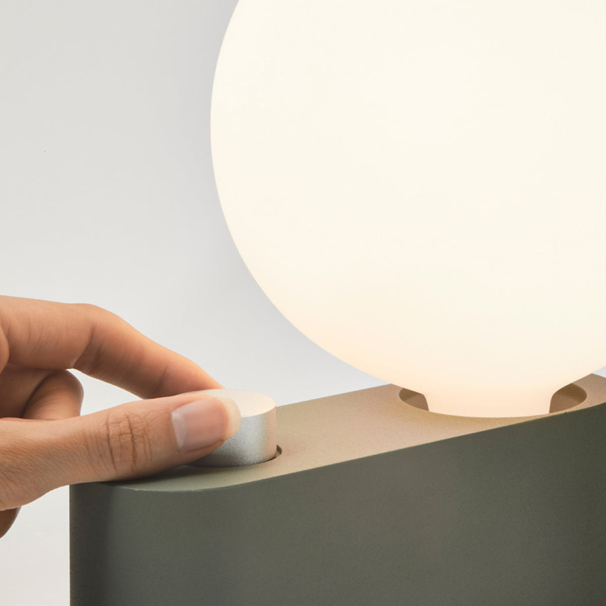 Alumina Table Lamp & Sphere Bulb - Tala