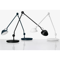 AQ01 Desk Lamp - Fritz Hansen