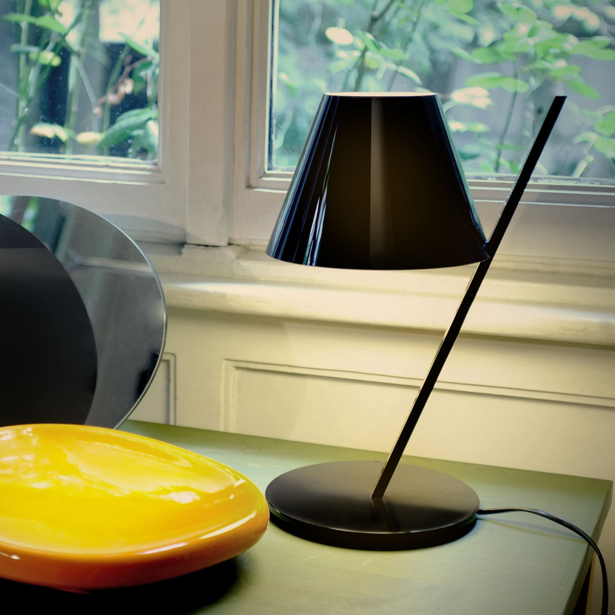 La Petite Table Lamp - Artemide