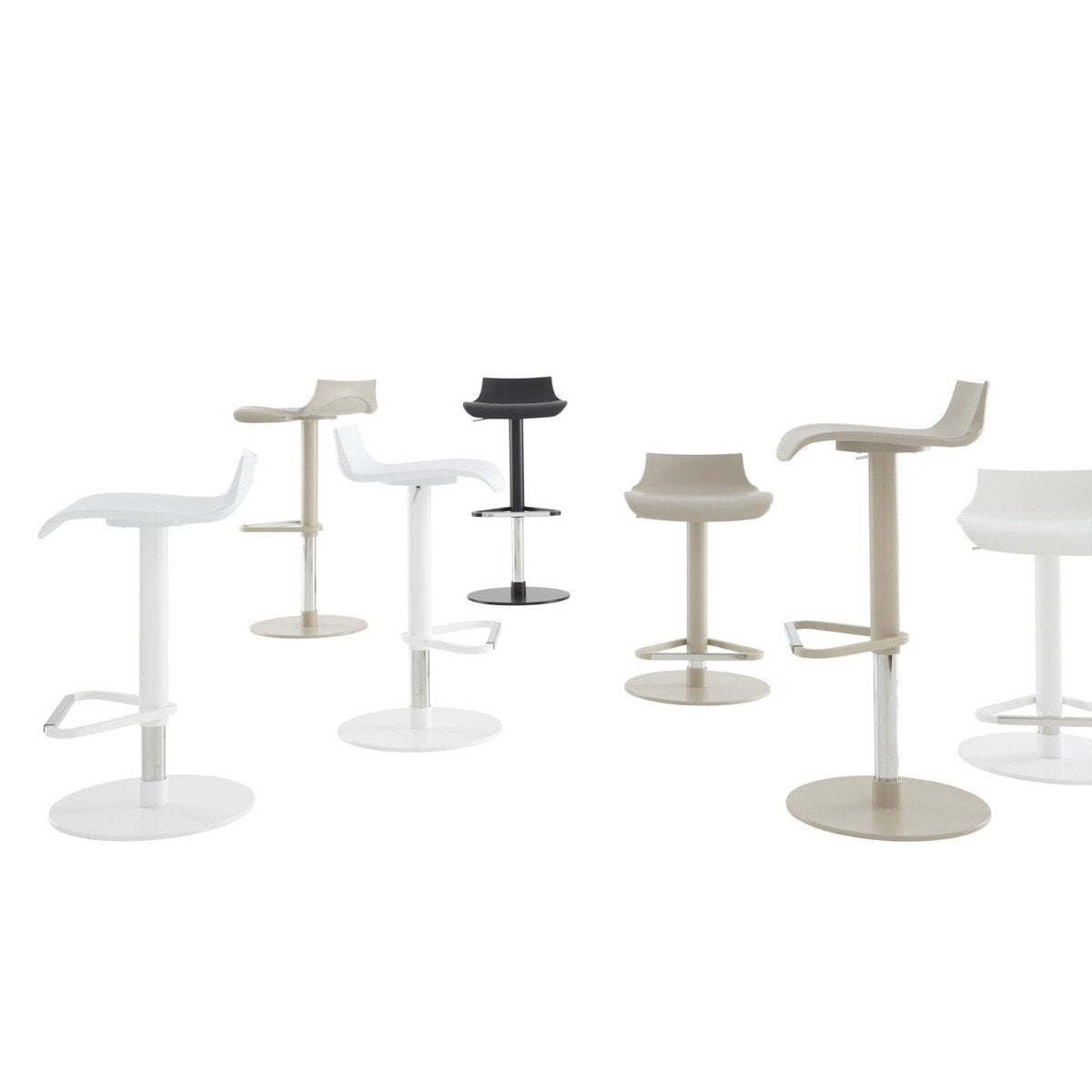 Petros Bar Stool - Ligne Roset