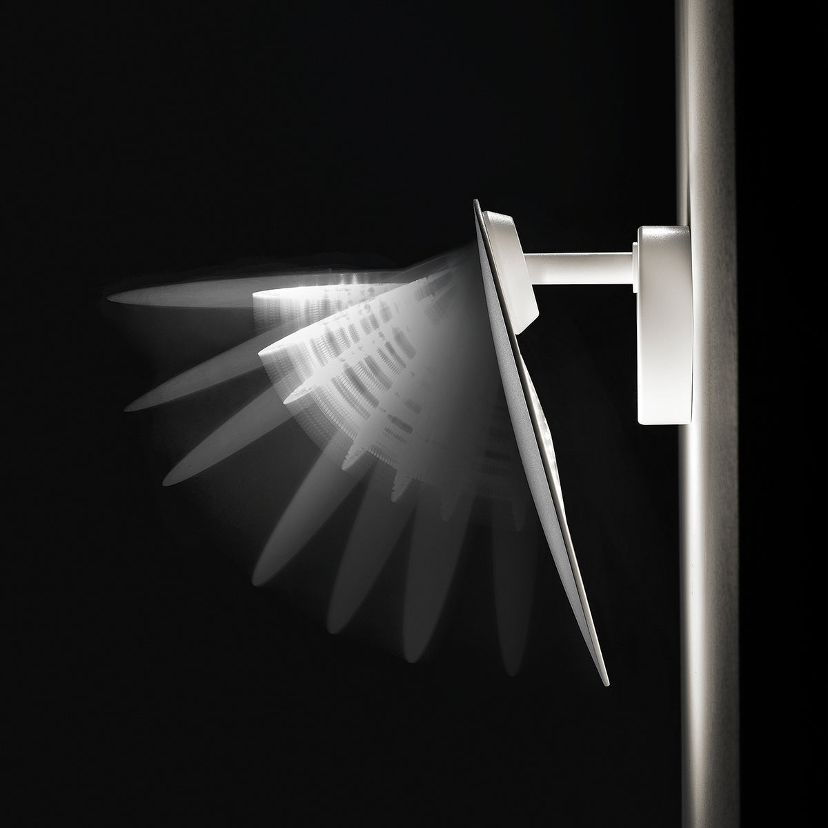 Puzzle Round Ceiling & Wall Light - Lodes