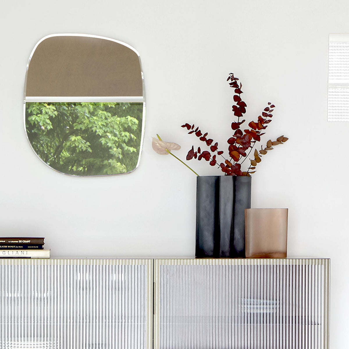 T Vase, Peach - Ligne Roset